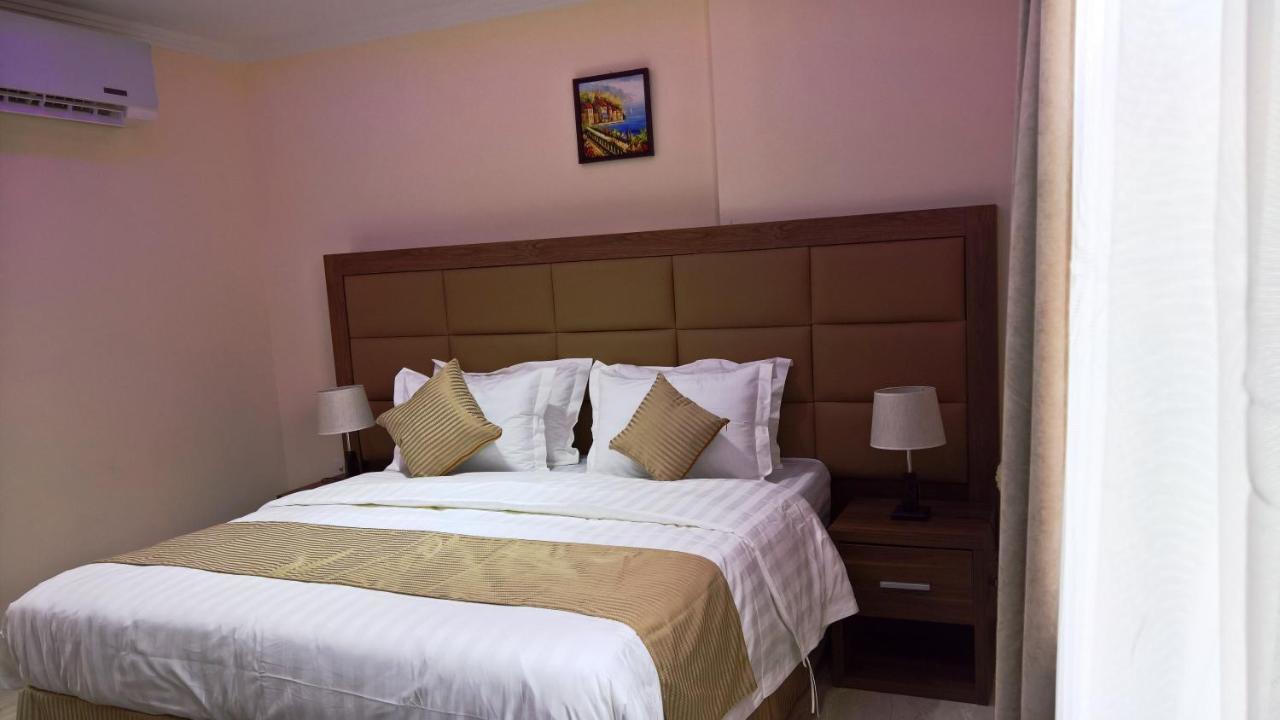 Gold Palace Serviced Apartmentsジェッダ エクステリア 写真