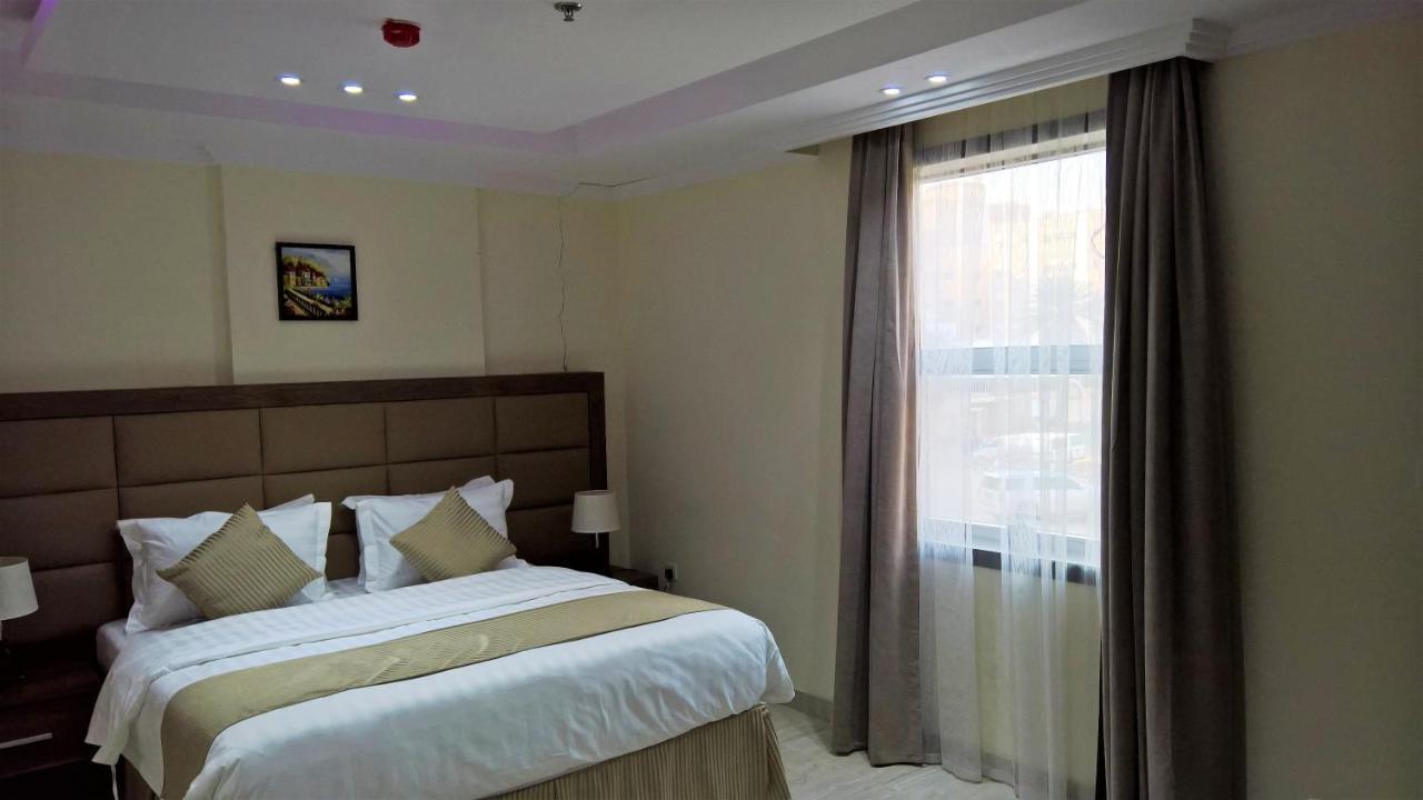 Gold Palace Serviced Apartmentsジェッダ エクステリア 写真